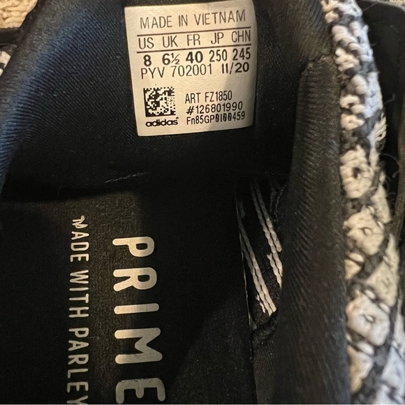 Adidas UltraBoost 5.0 DNA Oreo Sneaker Size 8.5 Athletic - Picture 5 of 7